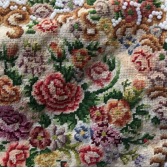 Vintage Needlepoint Tapestry Beaded Hand Bag Purse - Picture 12 of 16